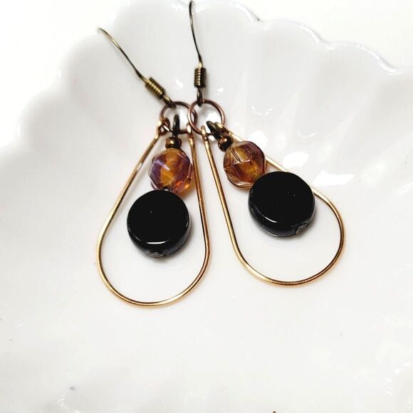 artisan earrings 355#mfs Teardrop dangle earrings linear stack Amber & Onyx glas - Picture 1 of 6